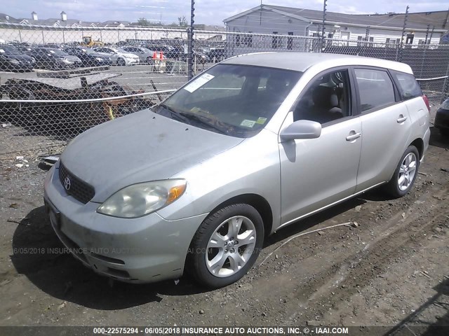 2T1KR32E03C041408 - 2003 TOYOTA COROLLA MATRIX XR SILVER photo 2