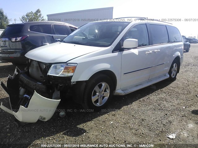 2D8HN54P28R720704 - 2008 DODGE GRAND CARAVAN SXT WHITE photo 2