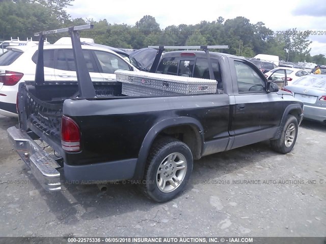 1B7FL16XX2S692402 - 2002 DODGE DAKOTA SXT GRAY photo 4