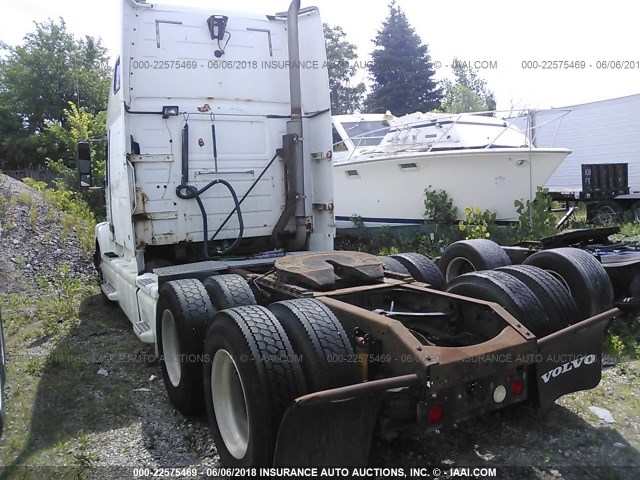 4V4NC9GH61N307159 - 2001 VOLVO VN L WHITE photo 3