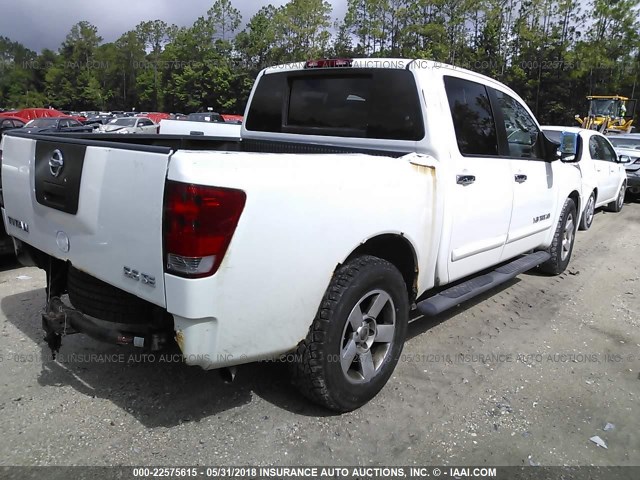 1N6BA07A55N543856 - 2005 NISSAN TITAN XE/SE/LE WHITE photo 4