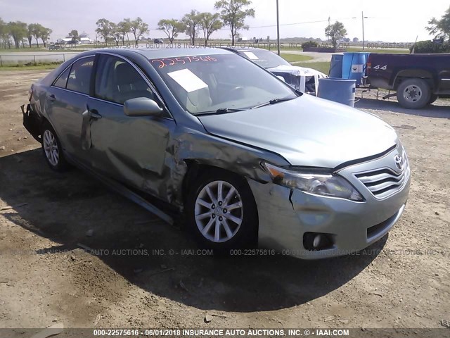 4T4BF3EK3BR135487 - 2011 TOYOTA CAMRY SE/LE/XLE მწვანე ფოტო 1