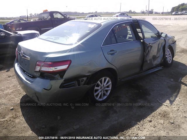 4T4BF3EK3BR135487 - 2011 TOYOTA CAMRY SE/LE/XLE მწვანე ფოტო 4