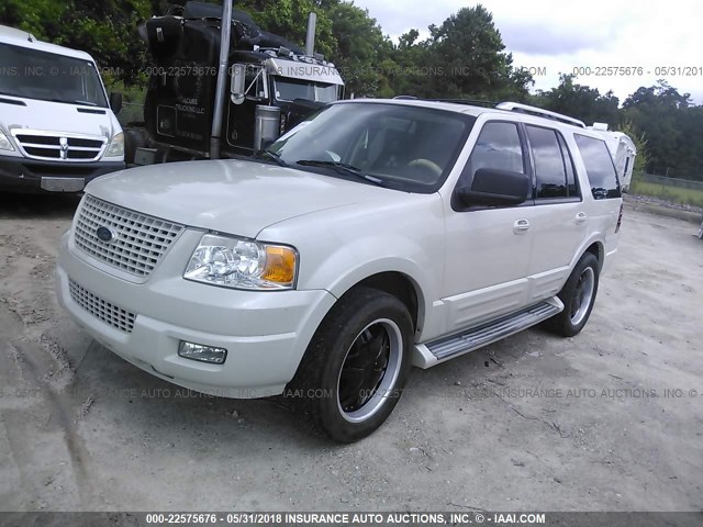 1FMPU19556LA28886 - 2006 FORD EXPEDITION LIMITED CREAM photo 2