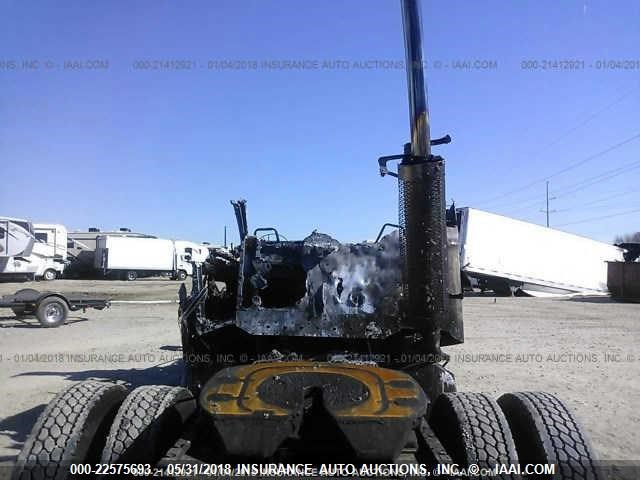 1FUJA6CK26LV76979 - 2006 FREIGHTLINER CONVENTIONAL COLUMBIA 白色 照片 7