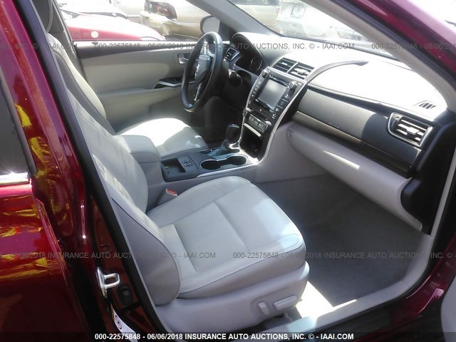 4T1BK1FK9FU567418 - 2015 TOYOTA CAMRY XSE/XLE 红色 照片 5
