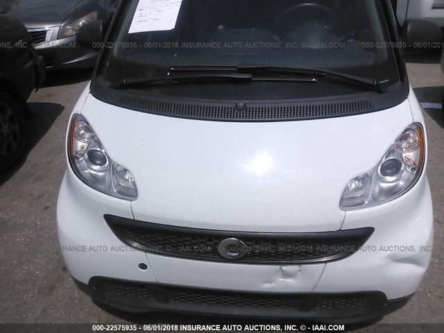 WMEEJ3BA3EK738866 - 2014 SMART FORTWO PURE/PASSION WHITE photo 10