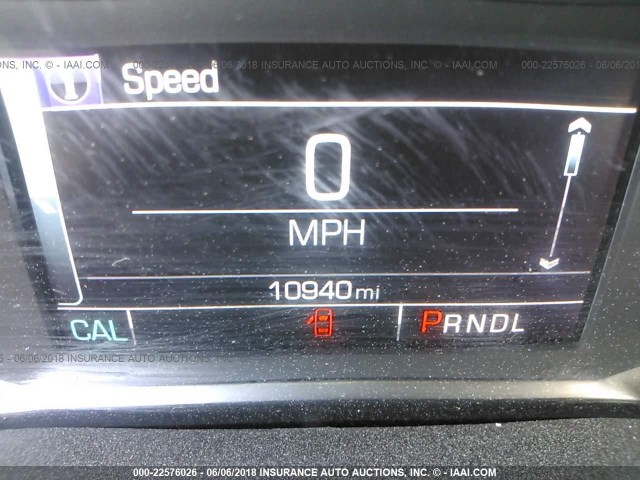 1GKKNULS8JZ174267 - 2018 GMC ACADIA SLT-1 Biały zdjęcie 7