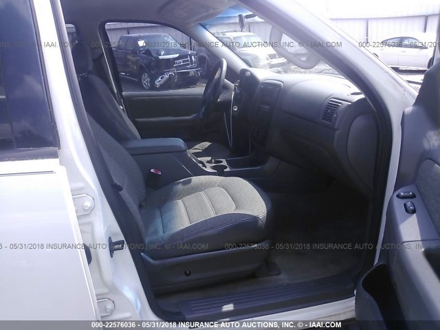 1FMZU62K44UB92448 - 2004 FORD EXPLORER XLS/XLS SPORT WHITE photo 5