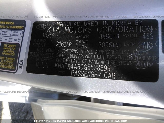 KNAFX4A60G5538899 - 2016 KIA FORTE LX SILVER photo 9