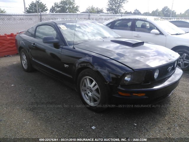 1ZVHT82H975259219 - 2007 FORD MUSTANG GT BLACK photo 1