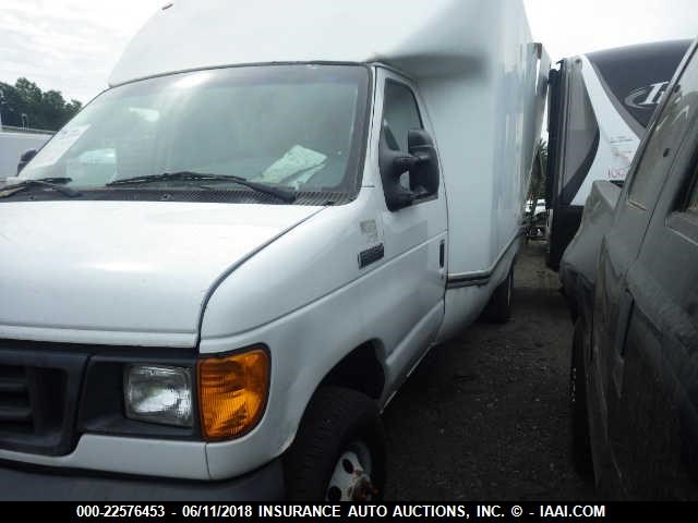 1FDWE35L67DA20252 - 2007 FORD ECONOLINE E350 SUPER DUTY CTWAY VAN WHITE photo 2