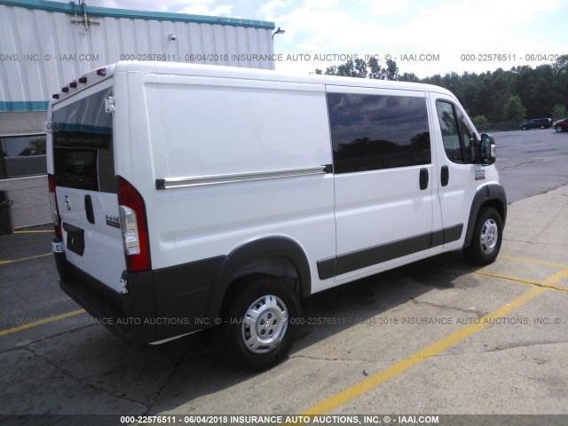 3C6TRVAG4HE532289 - 2017 RAM PROMASTER 1500 1500 STANDARD WHITE photo 4