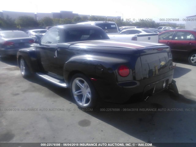 1GCES14P64B105276 - 2004 CHEVROLET SSR 黑色 照片 3