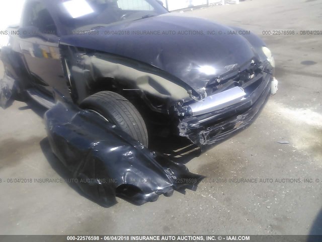 1GCES14P64B105276 - 2004 CHEVROLET SSR 黑色 照片 6