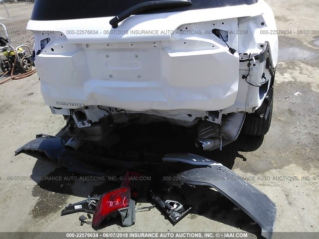 1GKKNMLS7HZ271423 - 2017 GMC ACADIA SLT-1 Biały zdjęcie 6