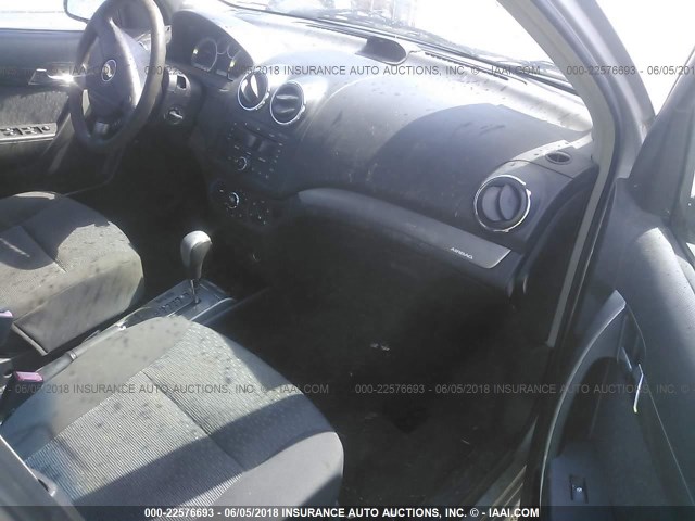 KL1TG56647B085450 - 2007 CHEVROLET AVEO LT SILVER photo 5