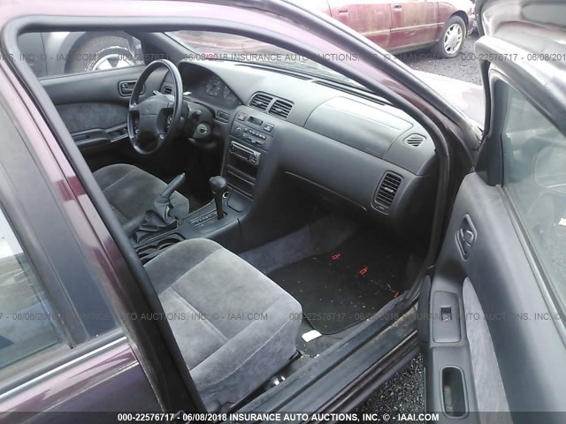 JN1CA21D7VT815523 - 1997 NISSAN MAXIMA GLE/GXE/SE MAROON photo 5