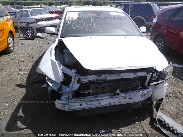 YV1MS682462215005 - 2006 VOLVO S40 T5 WHITE photo 6