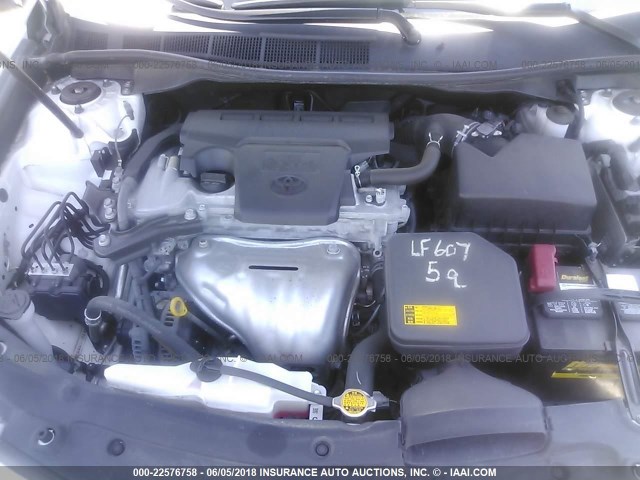 4T1BF1FK2CU114287 - 2012 TOYOTA CAMRY SE/LE/XLE თეთრი ფოტო 10