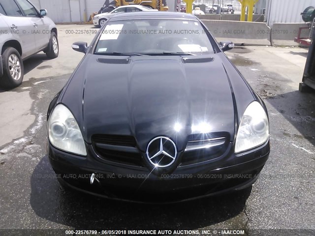 WDBWK56F25F025756 - 2005 MERCEDES-BENZ SLK 350 BLACK photo 6