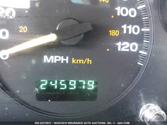 1J4GW48N44C327925 - 2004 JEEP GRAND CHEROKEE LAREDO/COLUMBIA/FREEDOM 银色 照片 7