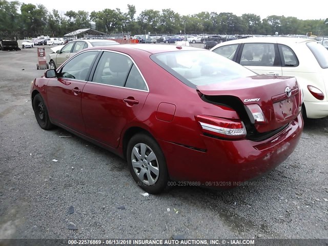 4T4BF3EK7AR062851 - 2010 TOYOTA CAMRY SE/LE/XLE RED photo 3
