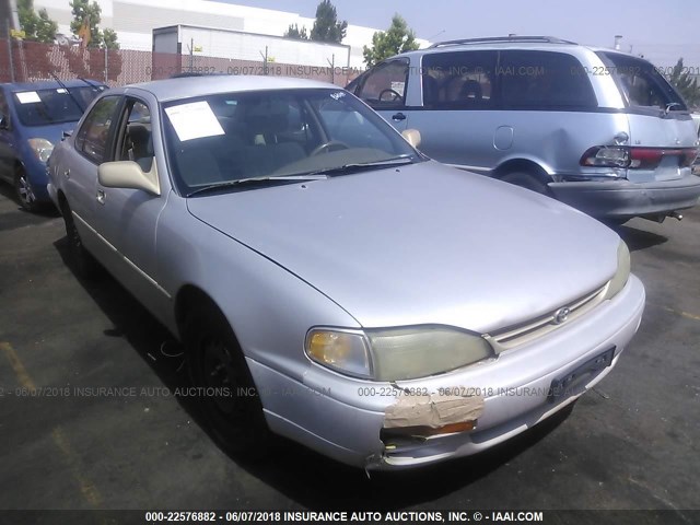 4T1BF12K6TU138114 - 1996 TOYOTA CAMRY LE/XLE/SE 金色 照片 1