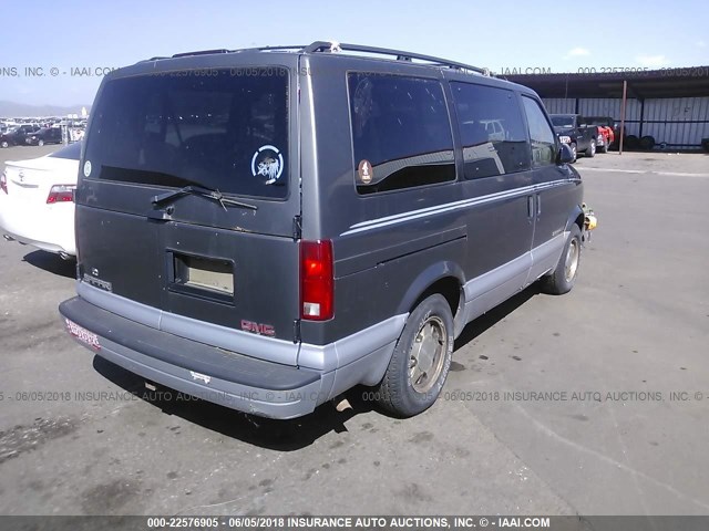 1GKEL19W2XB531309 - 1999 GMC SAFARI XT GRAY photo 4