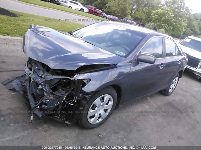 4T1BE46K19U395723 - 2009 TOYOTA CAMRY SE/LE/XLE GRAY photo 2