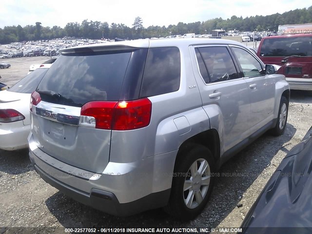 2CTALBEW8A6287881 - 2010 GMC TERRAIN SLE SILVER photo 4