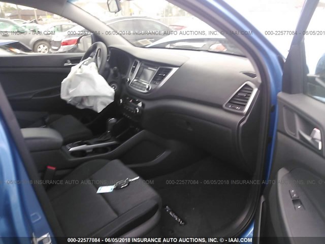 KM8J3CA47GU229515 - 2016 HYUNDAI TUCSON LIMITED/SPORT AND ECO/SE BLUE photo 5