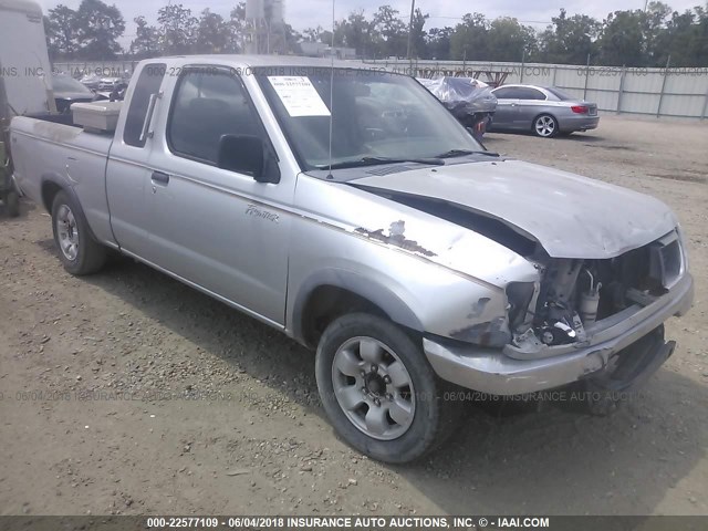 1N6DD26S4YC371082 - 2000 NISSAN FRONTIER KING CAB XE SILVER photo 1
