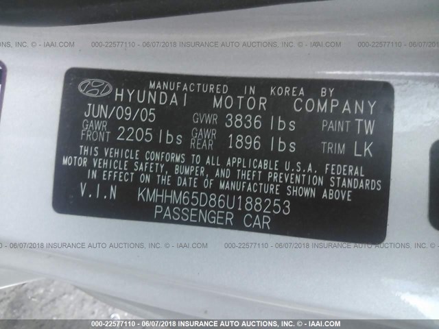 KMHHM65D86U188253 - 2006 HYUNDAI TIBURON GS SILVER photo 9