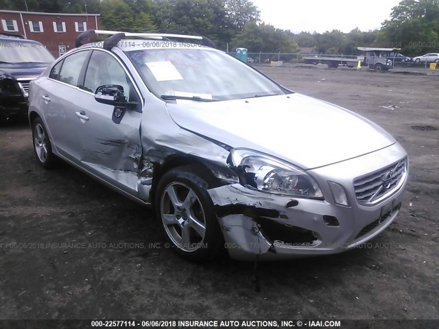 YV1622FS5C2112515 - 2012 VOLVO S60 T5 SILVER photo 1