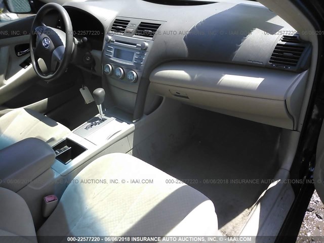 4T4BE46K89R123644 - 2009 TOYOTA CAMRY SE/LE/XLE BLACK photo 5