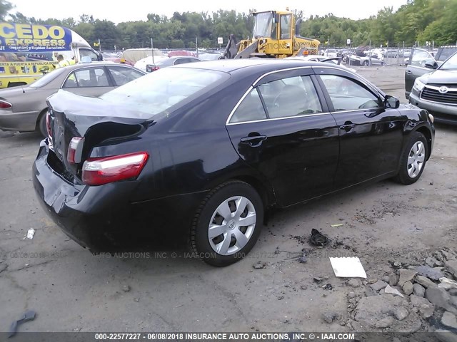 4T1BE46KX8U768997 - 2008 TOYOTA CAMRY CE/LE/XLE/SE BLACK photo 4