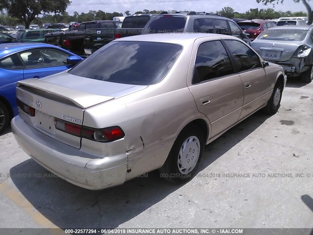 4T1BG22K7WU315471 - 1998 TOYOTA CAMRY CE/LE/XLE BEIGE photo 4