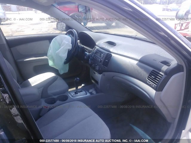 KNAGE123X75088885 - 2007 KIA OPTIMA LX/EX შავი ფოტო 5