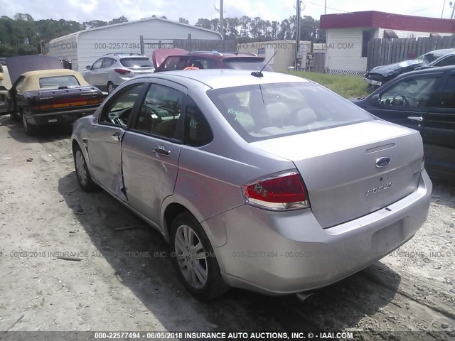 1FAHP37N49W200364 - 2009 FORD FOCUS SEL SILVER photo 3