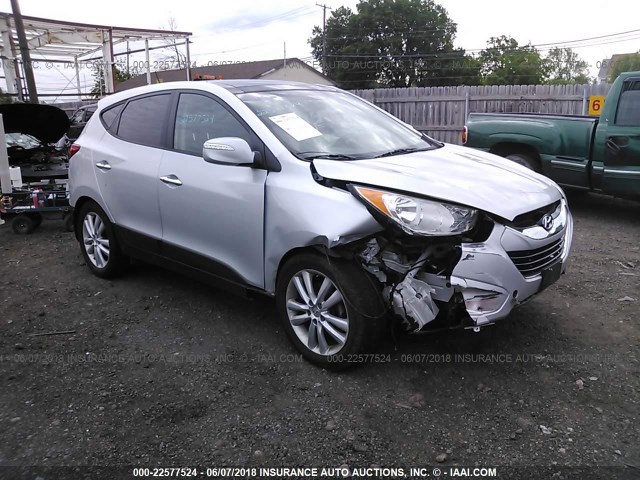 KM8JUCACXDU598272 - 2013 HYUNDAI TUCSON GLS/LIMITED SILVER photo 1