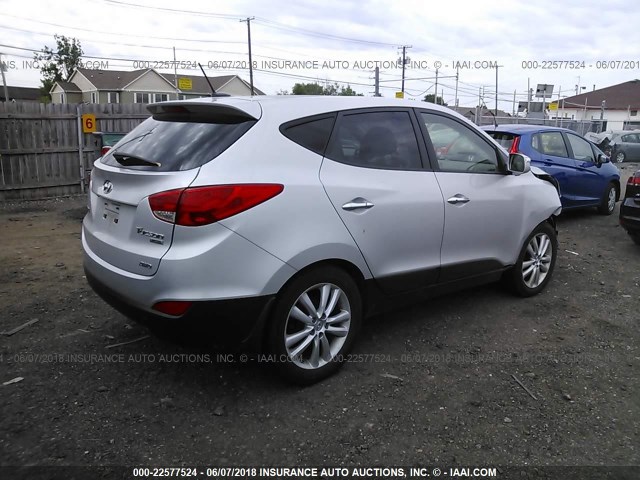 KM8JUCACXDU598272 - 2013 HYUNDAI TUCSON GLS/LIMITED SILVER photo 4