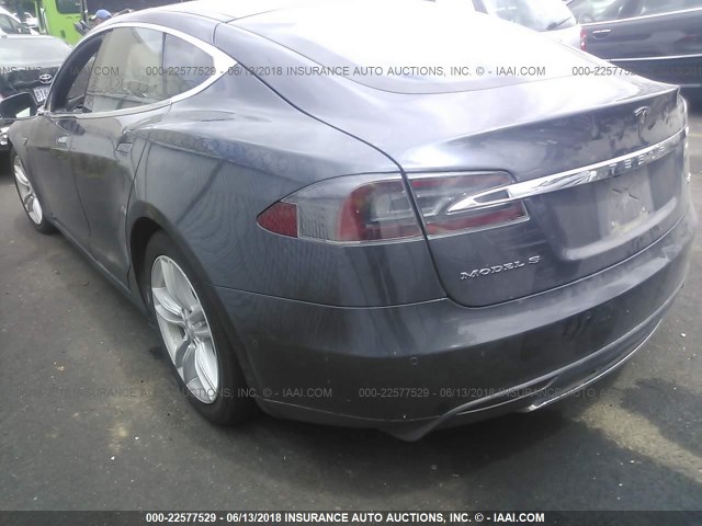 5YJSA1E25FF117458 - 2015 TESLA MODEL S GRAY photo 3