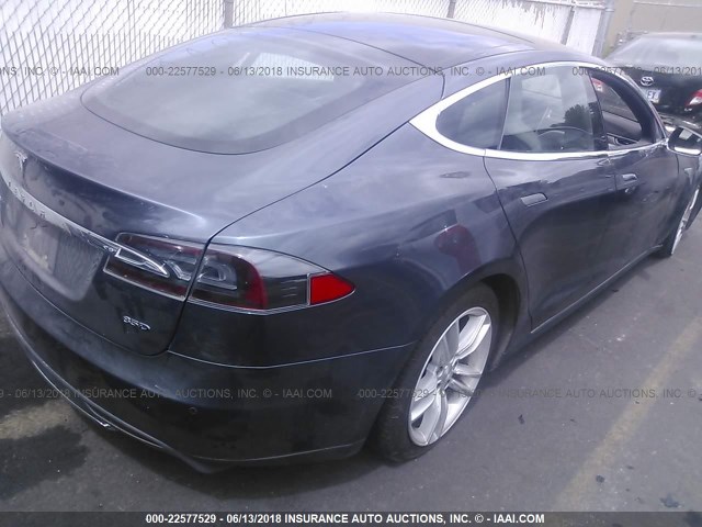 5YJSA1E25FF117458 - 2015 TESLA MODEL S GRAY photo 4