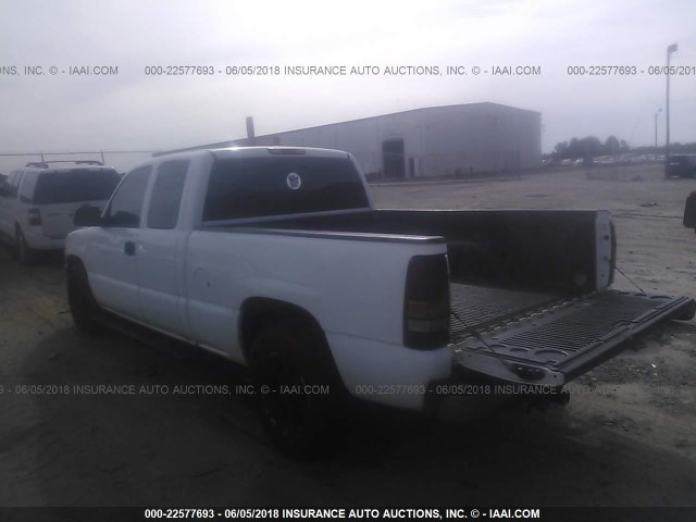 1GTEC19X46Z110413 - 2006 GMC NEW SIERRA C1500 WHITE photo 3