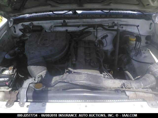 1N6DD21S3WC389013 - 1998 NISSAN FRONTIER XE WHITE photo 10