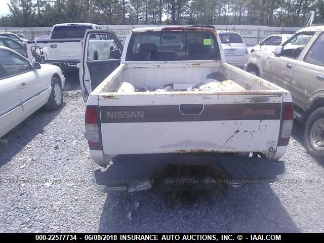 1N6DD21S3WC389013 - 1998 NISSAN FRONTIER XE WHITE photo 6