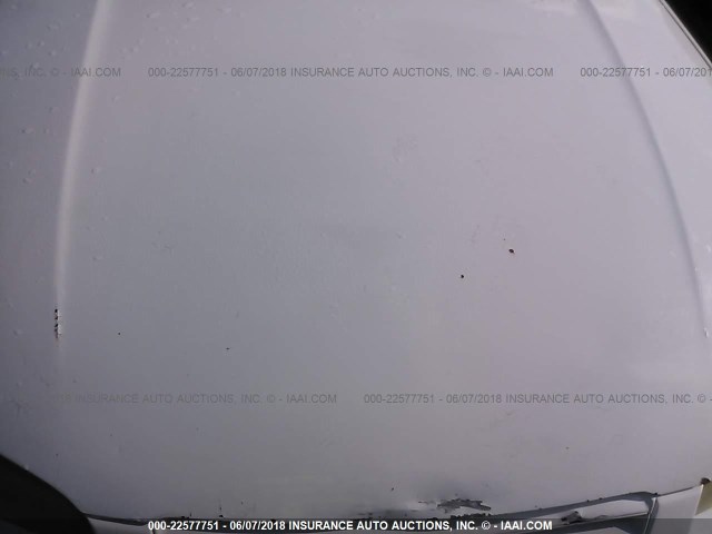 4T1BG22K2WU860963 - 1998 TOYOTA CAMRY CE/LE/XLE WHITE photo 10