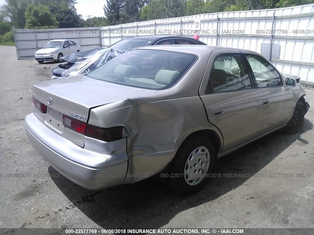 4T1BG22K7XU867893 - 1999 TOYOTA CAMRY CE/LE/XLE GOLD photo 4