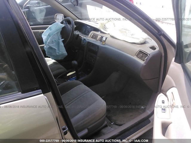 4T1BG22K7XU867893 - 1999 TOYOTA CAMRY CE/LE/XLE GOLD photo 5